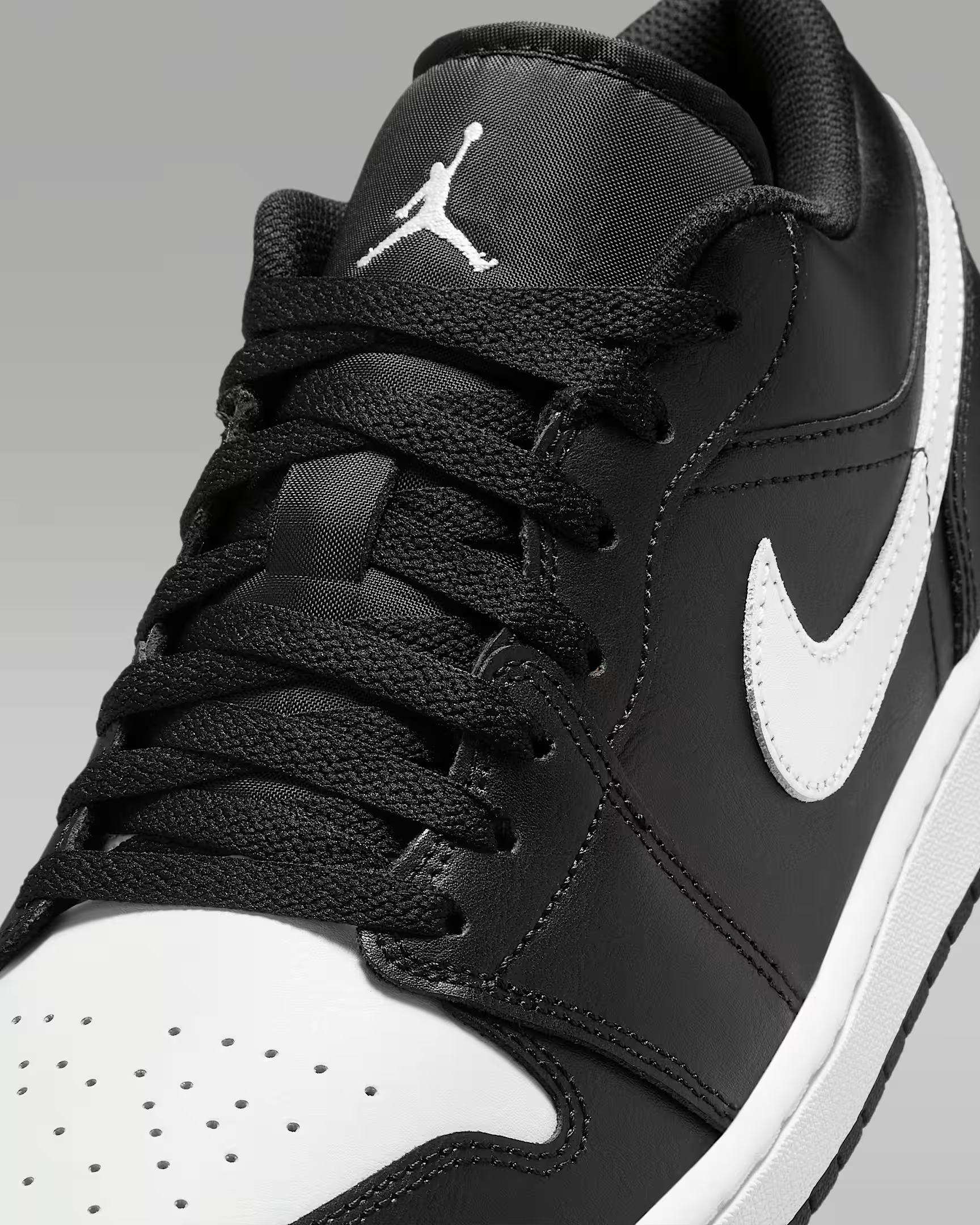 Air Jordan 1 Low - Image 4