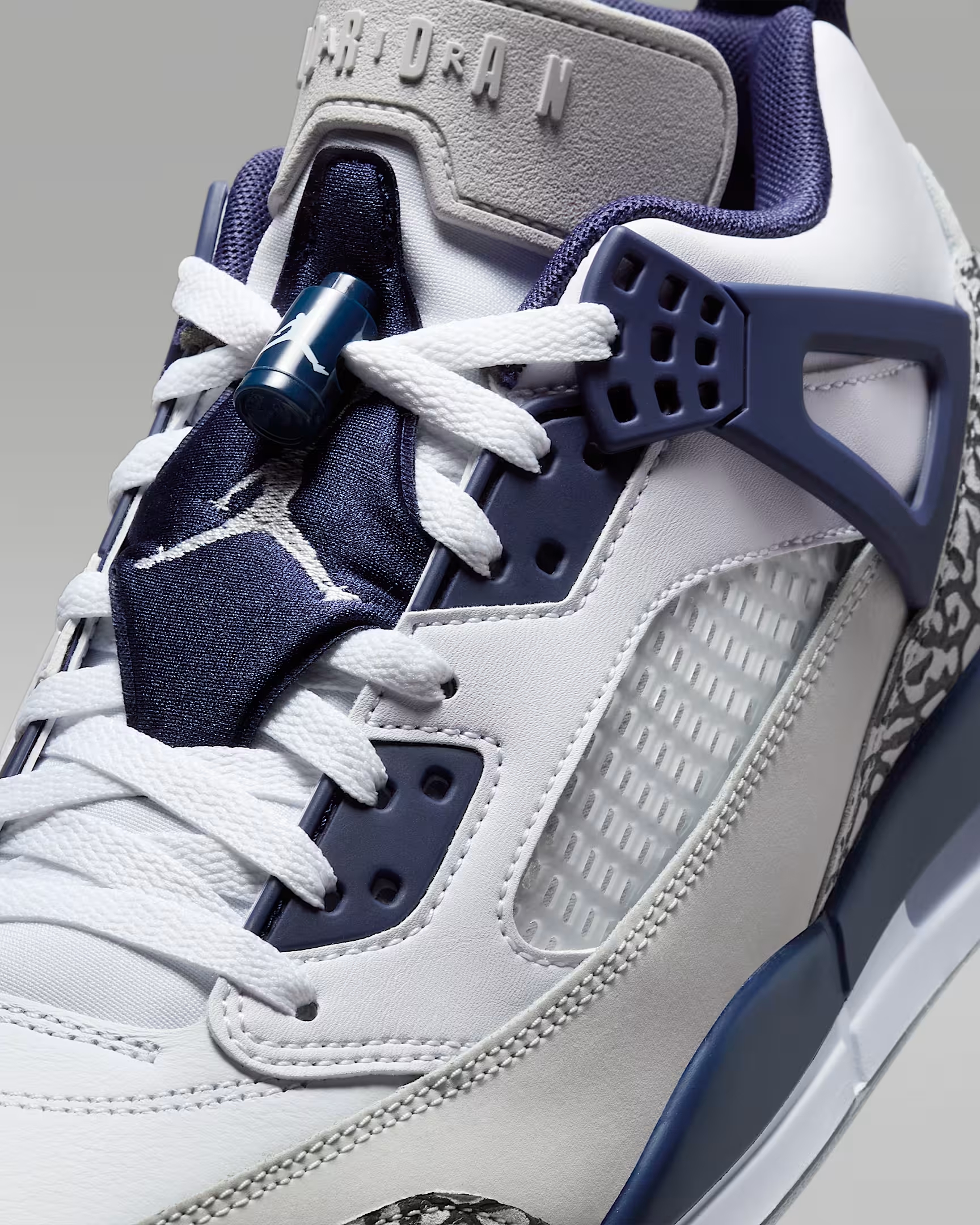 Jordan Spizike Low - Image 5