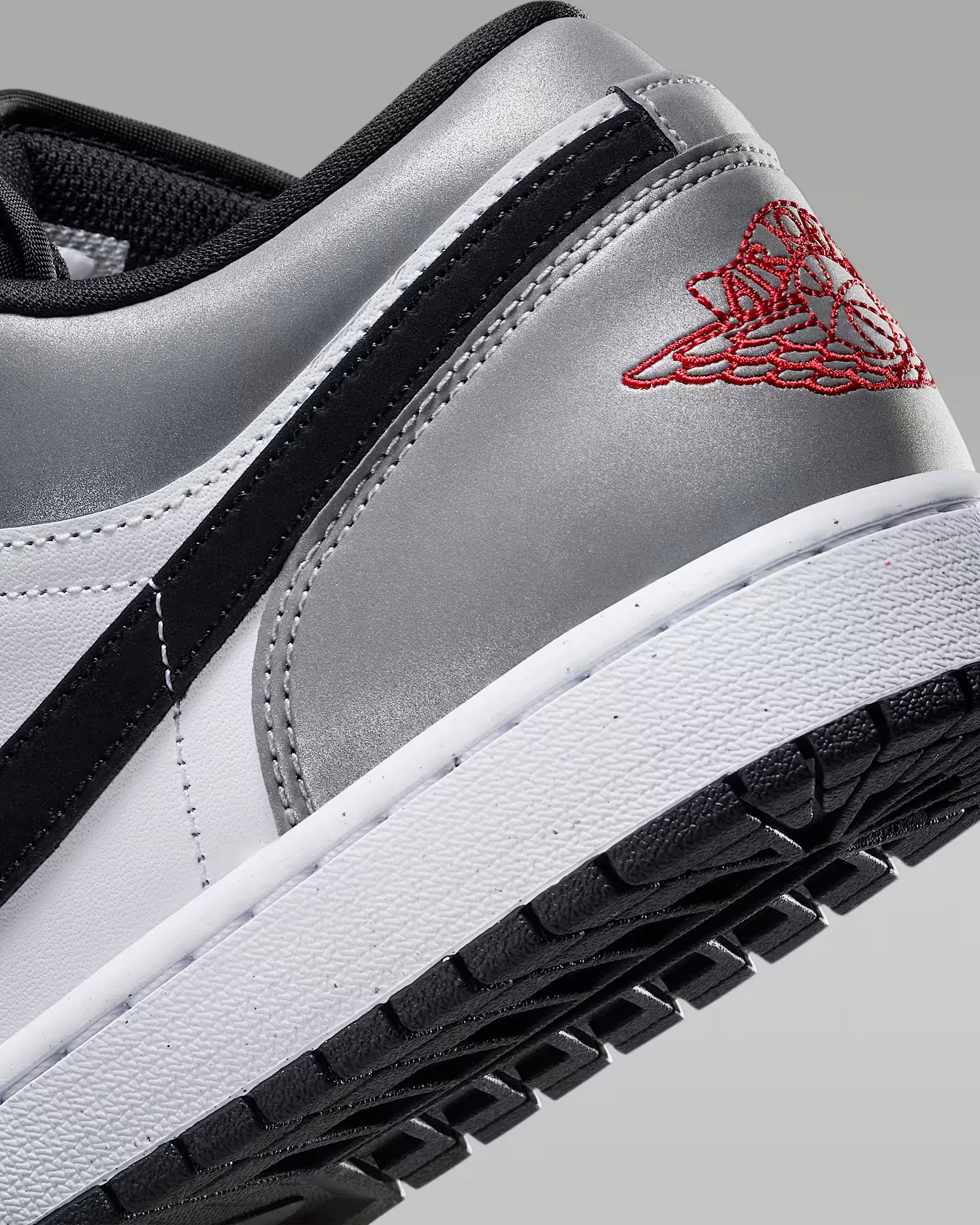 Air Jordan 1 Low SE - Image 3