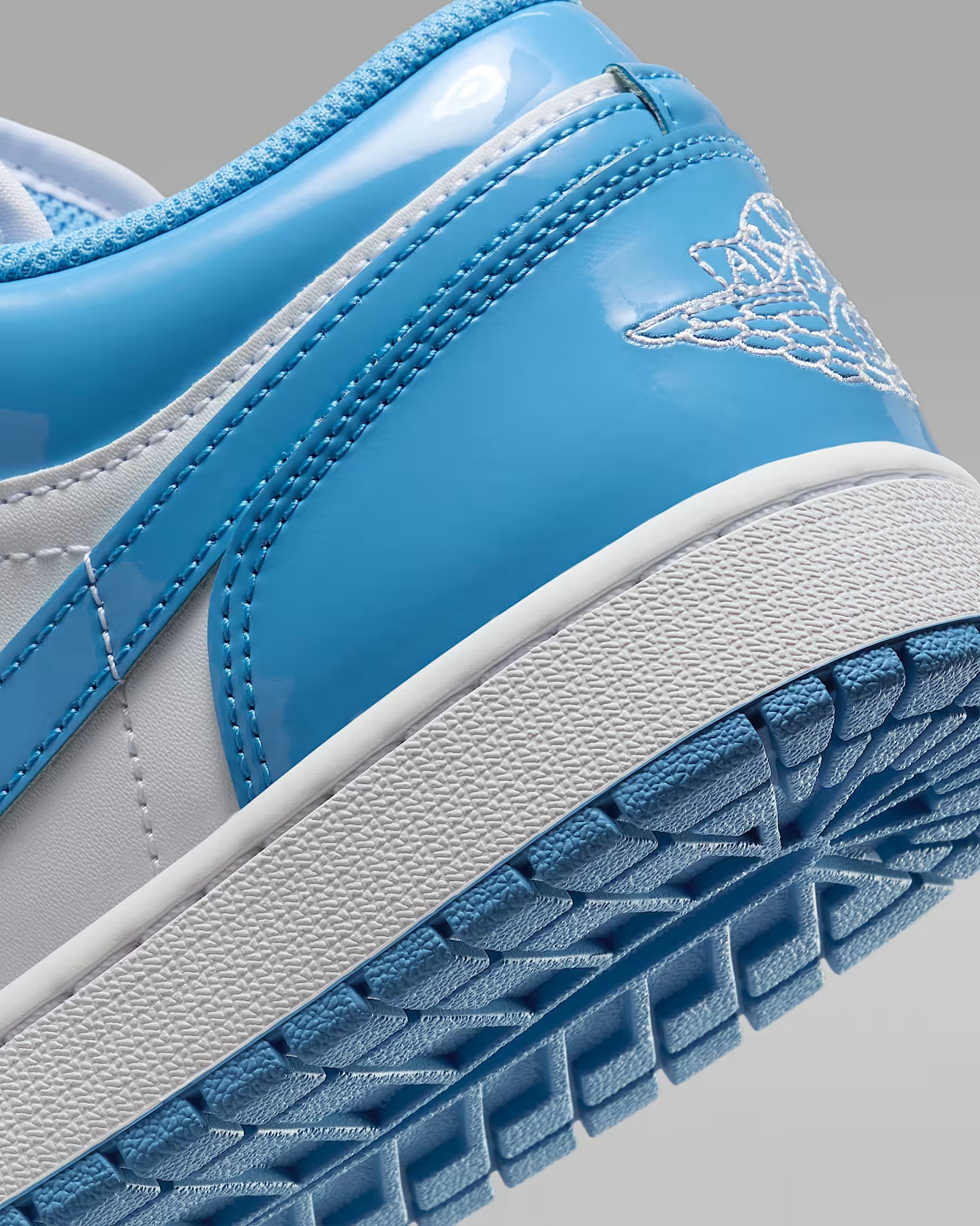 Air Jordan 1 Low SE - Image 3