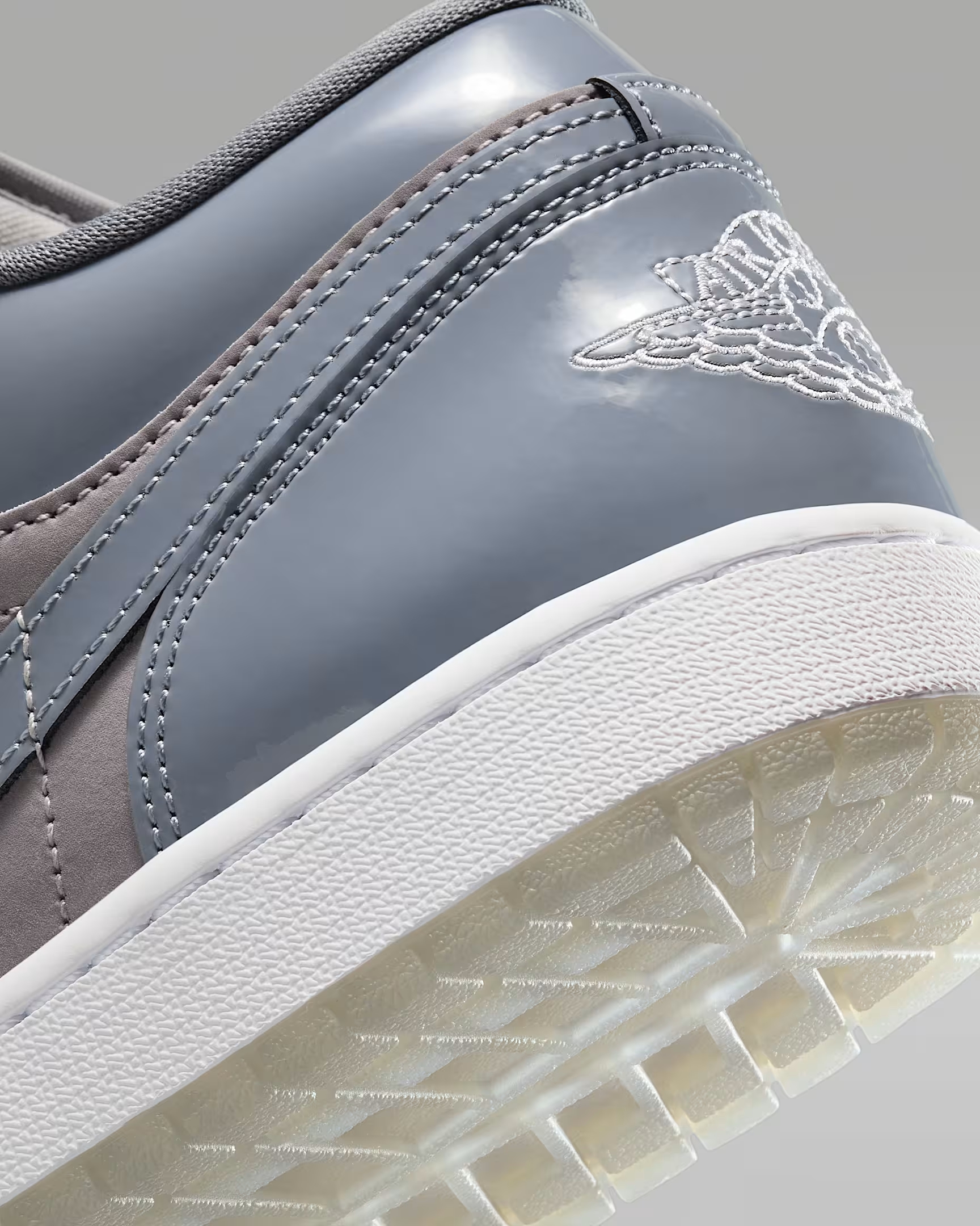 Air Jordan 1 Low SE - Image 3