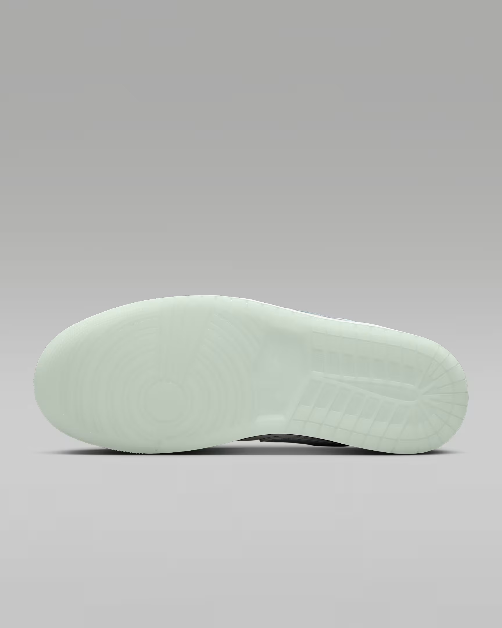 Air Jordan 1 Low SE - Image 2